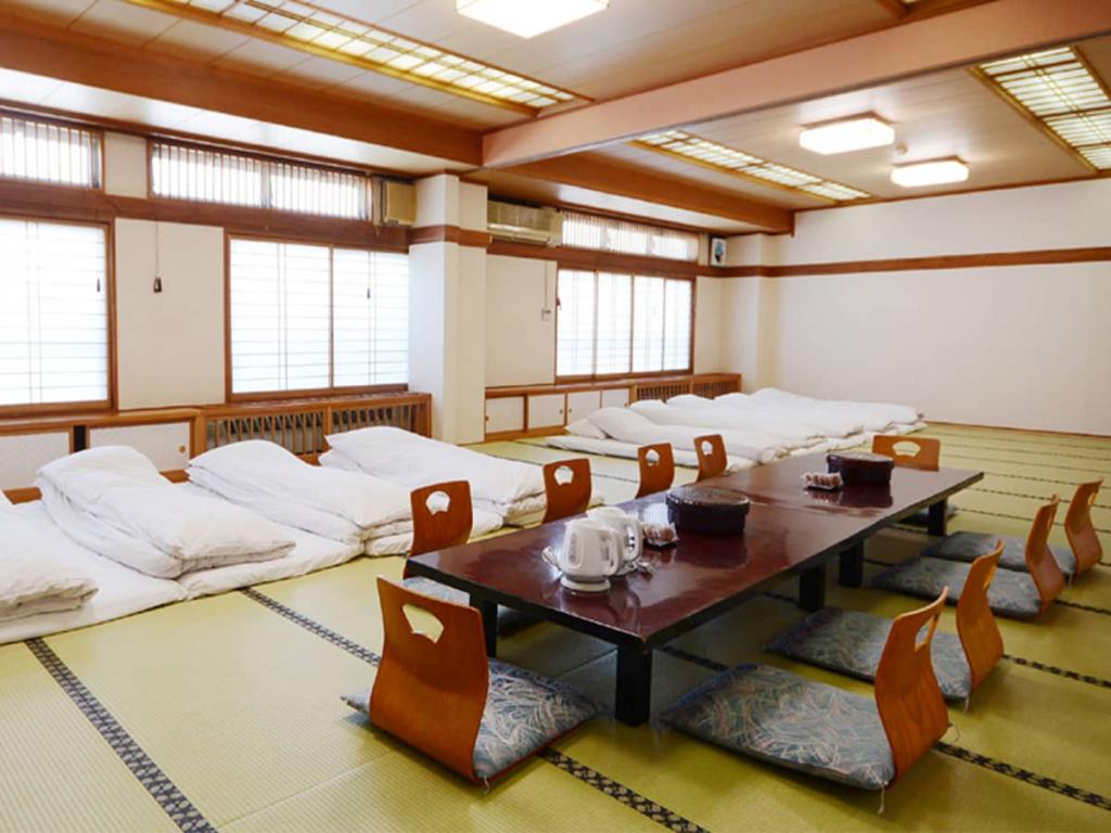 長野駅出発 バスで行く 黒部観光ホテル 1泊（夕食朝食付/宴会場宿泊）白馬五竜＆Hakuba47リフト券付宿泊パックのイメージ