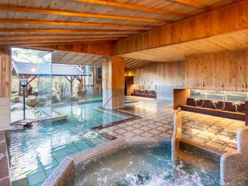 長野駅出発 バスで行く  緑翠亭景水  1泊（夕食朝食付）白馬五竜＆Hakuba47リフト券付宿泊パックのイメージ