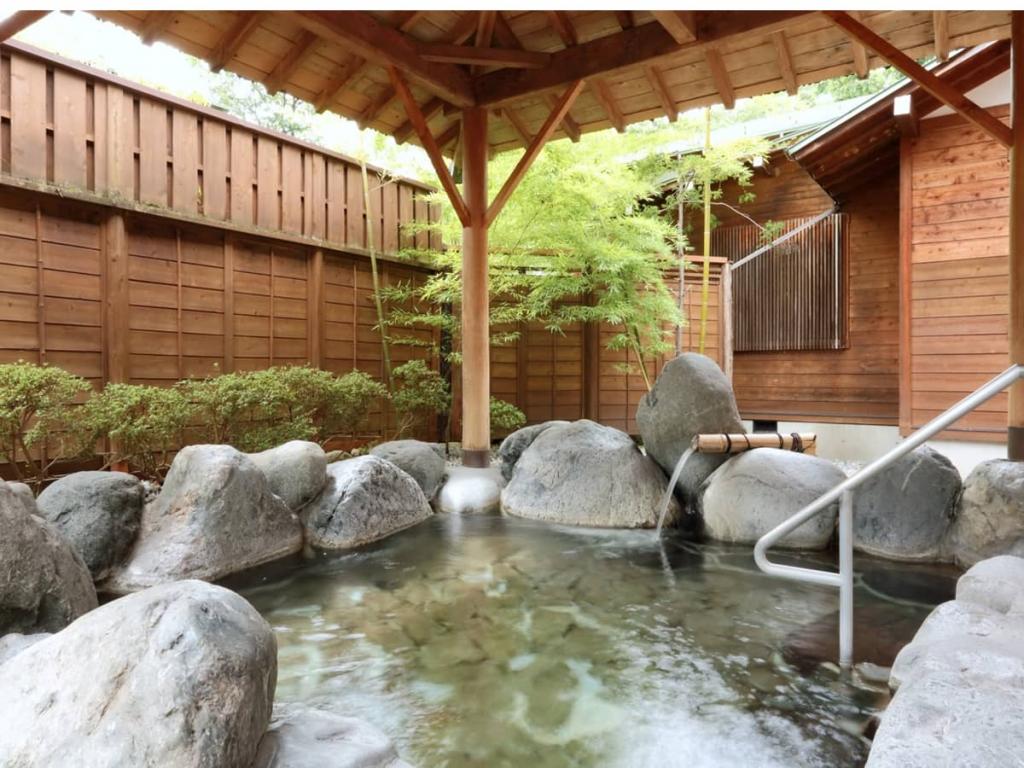 長野駅出発 バスで行く 立山プリンスホテル 1泊（夕食朝食付）白馬五竜＆Hakuba47リフト券付宿泊パックのイメージ