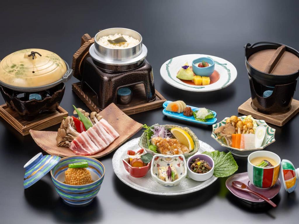 長野駅出発 バスで行く 立山プリンスホテル 1泊（夕食朝食付）白馬五竜＆Hakuba47リフト券付宿泊パックのイメージ