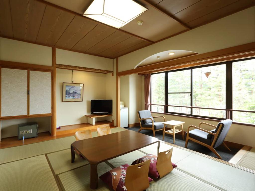 長野駅出発 バスで行く 黒部サンバレーホテル  1泊（夕食朝食付）白馬五竜＆Hakuba47リフト券付宿泊パックのイメージ