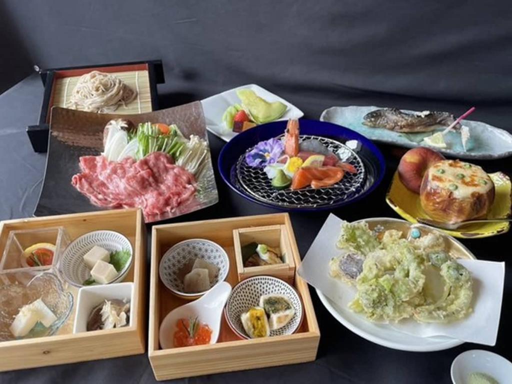 マイカー・交通各自で行くぽかぽかランド美麻 本館 1泊（夕食朝食付）白馬八方尾根スキー場リフト券付宿泊パックのイメージ