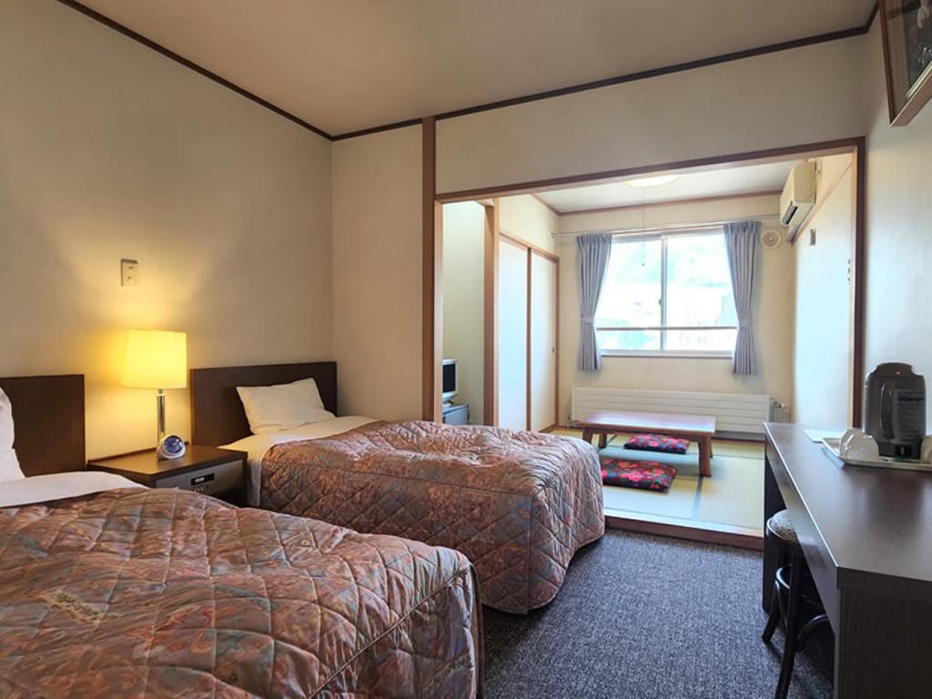 マイカー・交通各自で行く  ホテルメリベル栂池 1泊（夕食朝食付）つがいけマウンテンリゾートリフト券付宿泊パックのイメージ