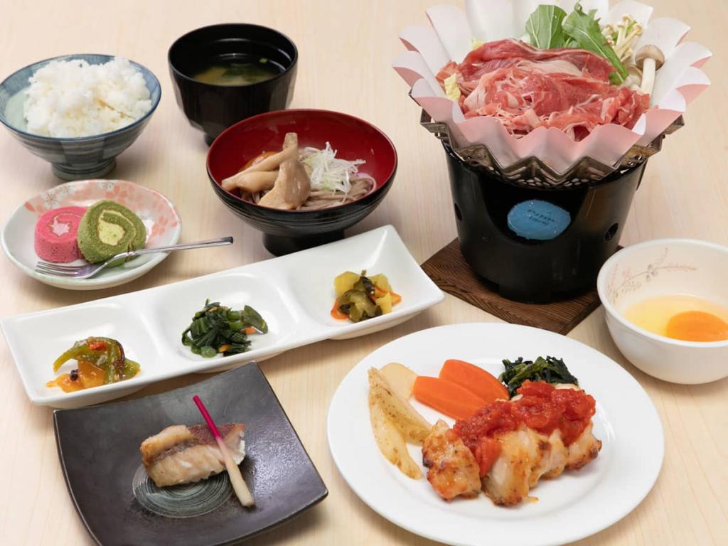 長野駅出発 バスで行く ホテルサンプラザ栂池 1泊（夕食朝食付）つがいけマウンテンリゾートリフト券付宿泊パックのイメージ