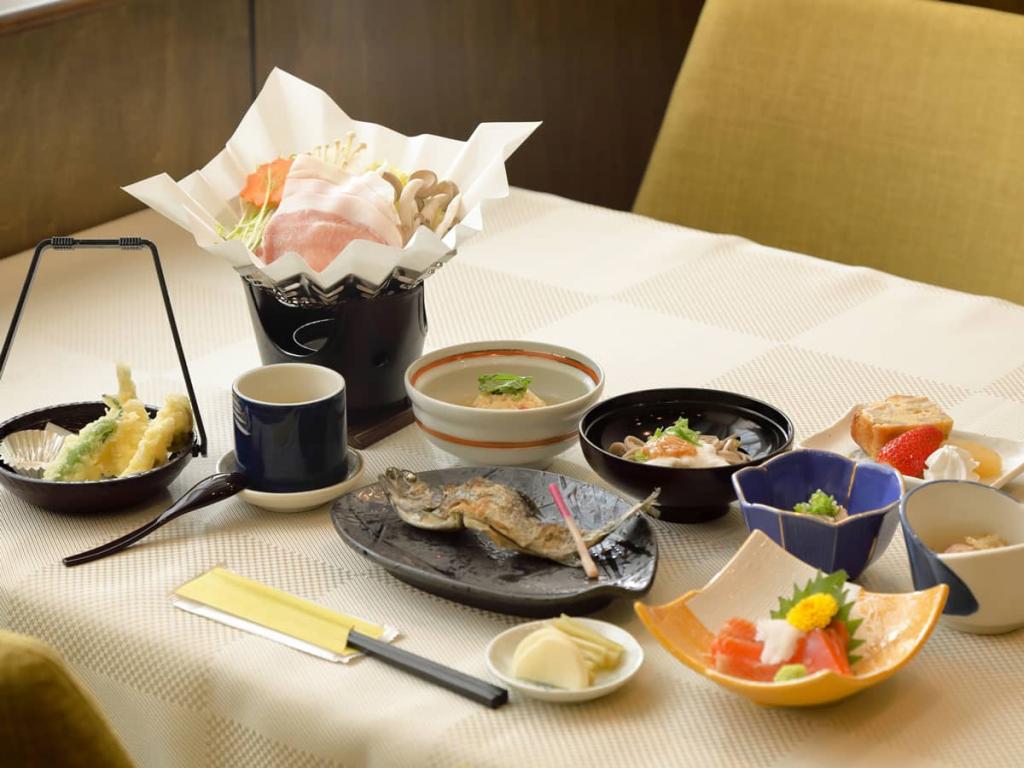 ホテルグランジャム栂池  1泊（夕食朝食付）八方トレッキングチケット付宿泊パックのイメージ