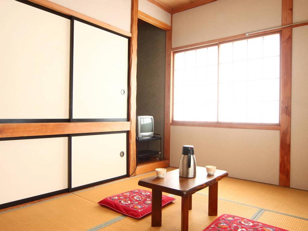 マイカー・交通各自で行く ロッヂ秀岳 1泊（夕食朝食付） 白馬岩岳スノーフィールドリフト券付宿泊パックのイメージ